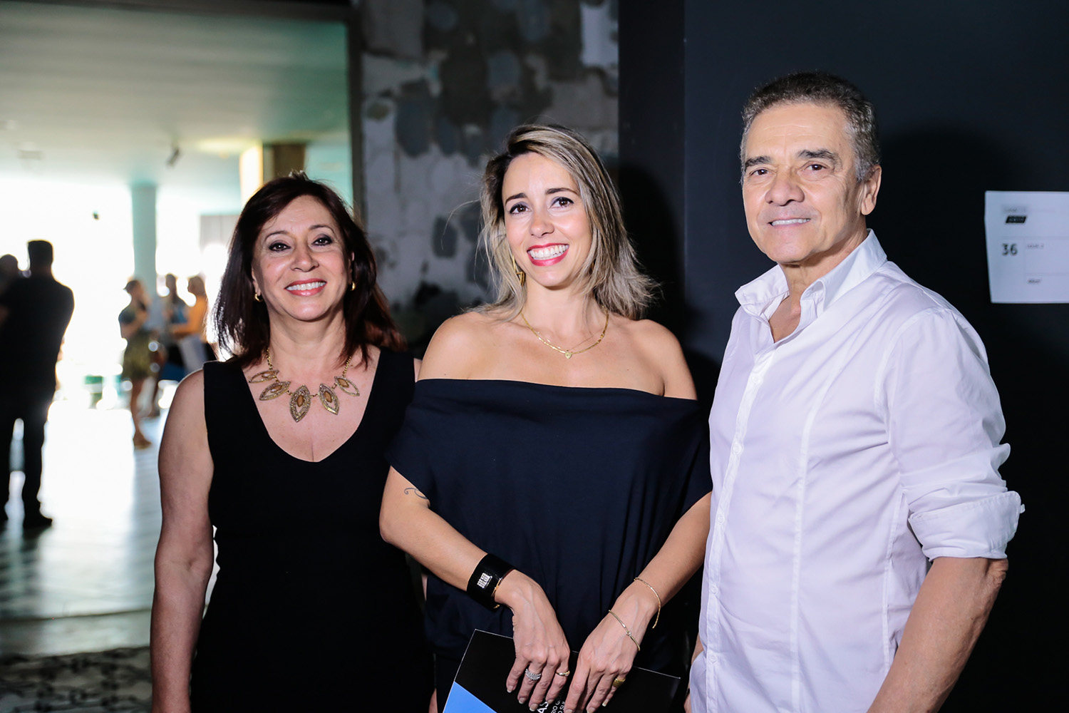 Vera Capaverde, Karina Capaverde e Valdecir Santos©2016_VINIDALLAROSA-1214
