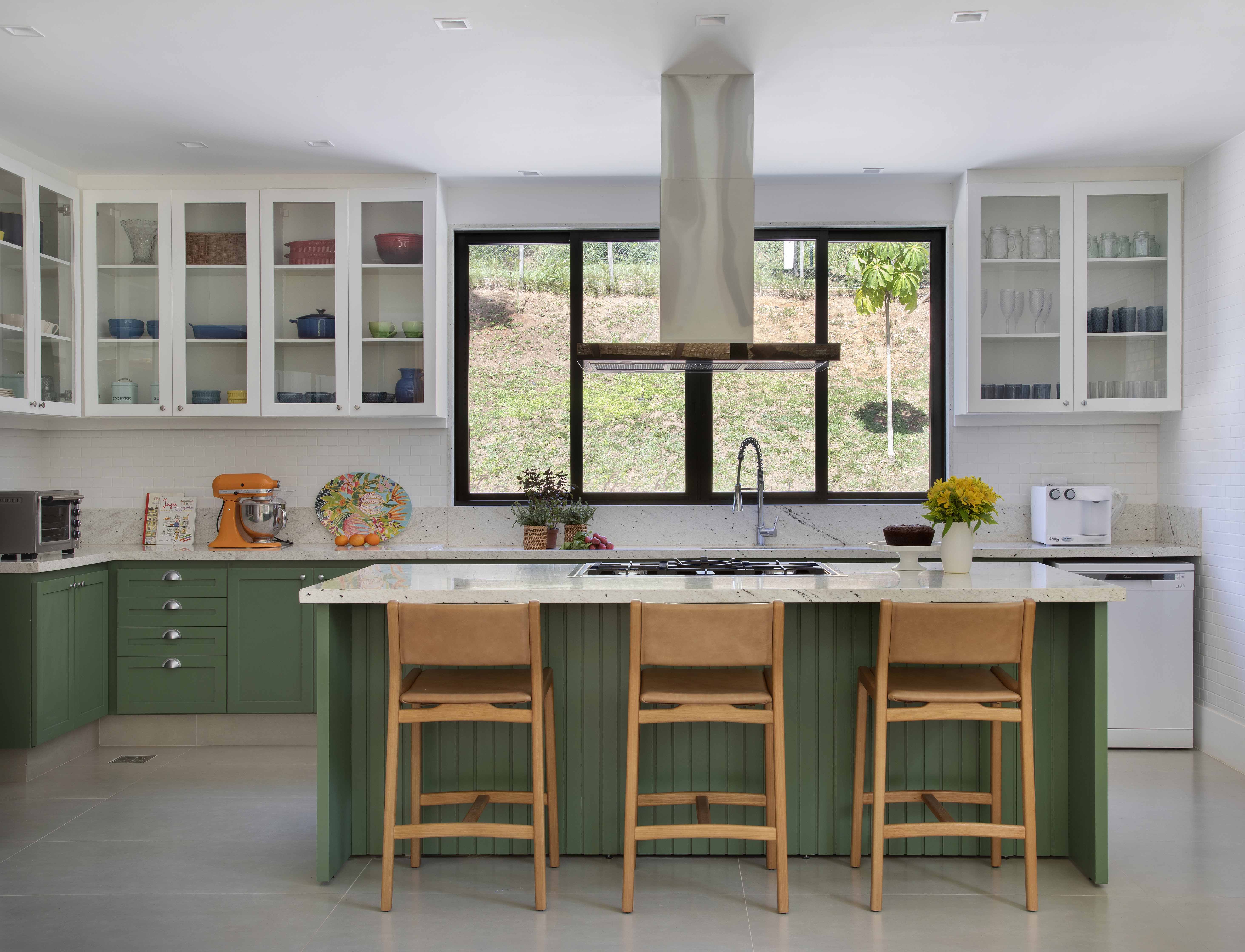 casa de campo petropolis brise arquitetura cozinha bancada serra