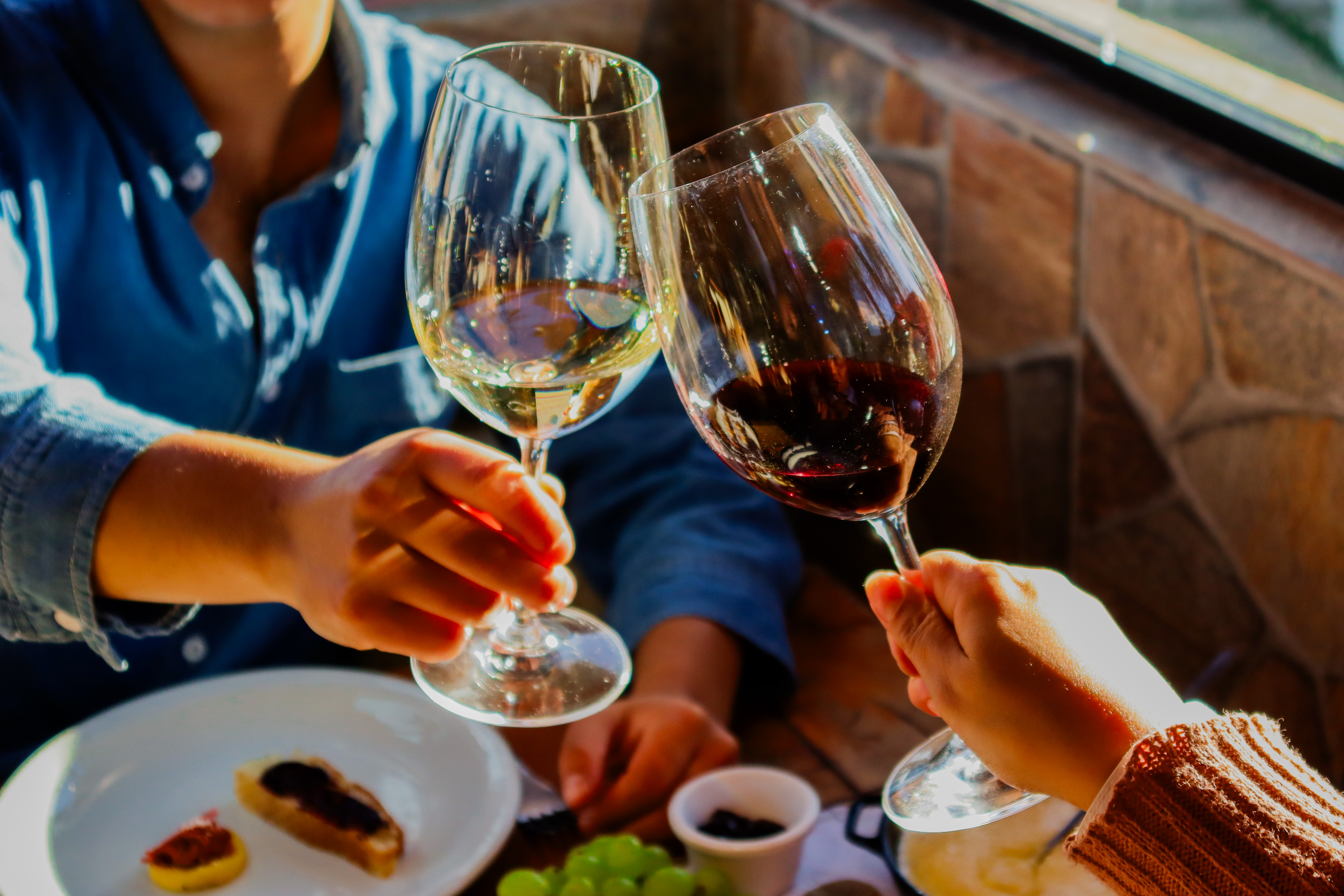 5 dicas para melhorar a experiência de beber vinho em casa