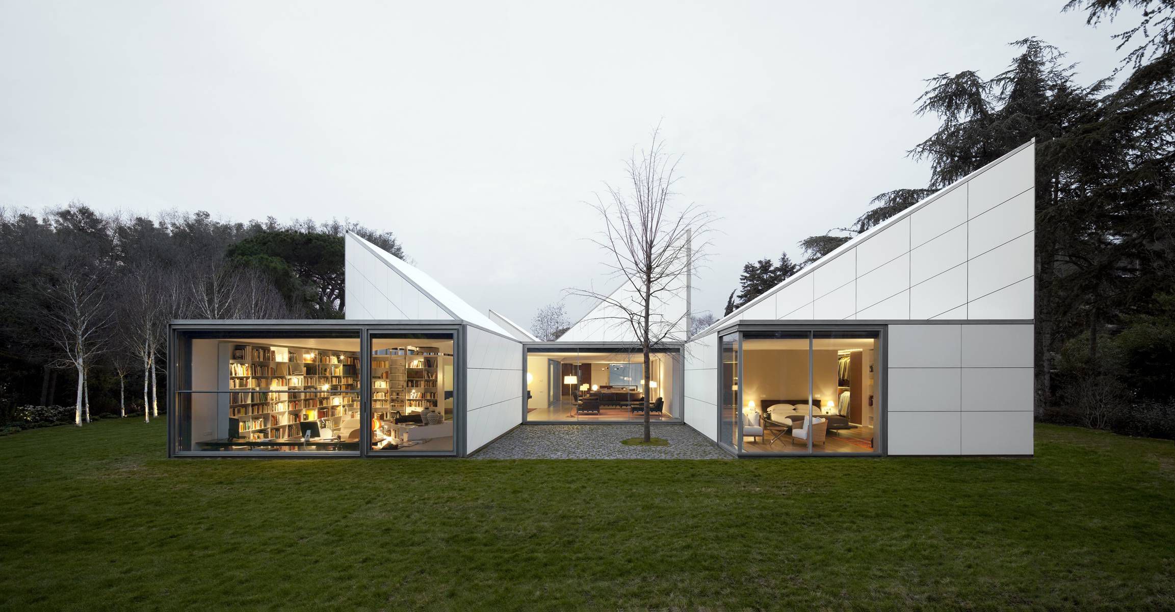 Casa AA, projeto de OAB – Office of Architecture in Barcelona.